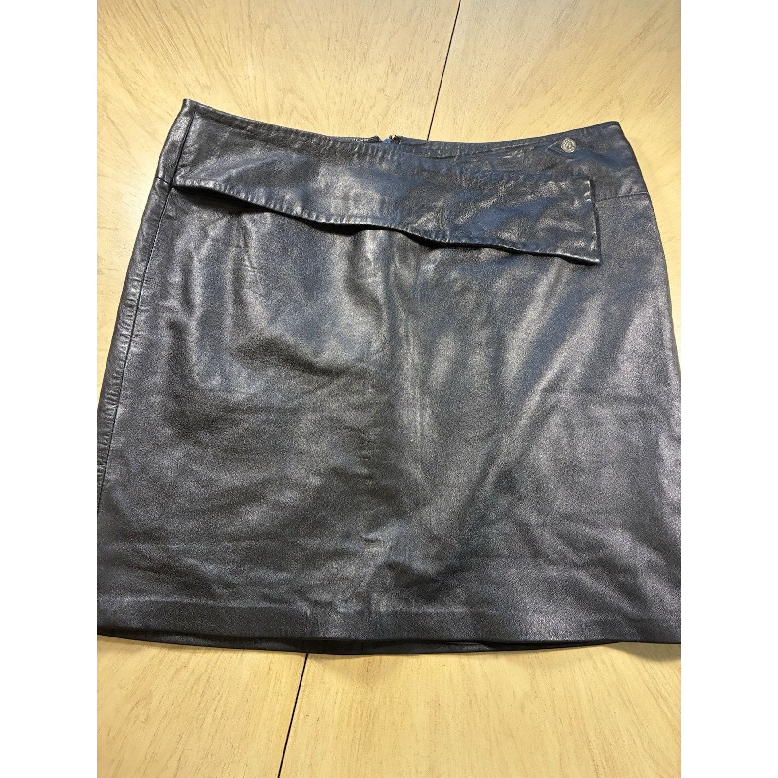 I.N.C VTG Black Leather Mini Skirt Buckle Belt 80s Retro Sexy 12 Size 34" / US 12 / IT 48 - 17 Thumbnail