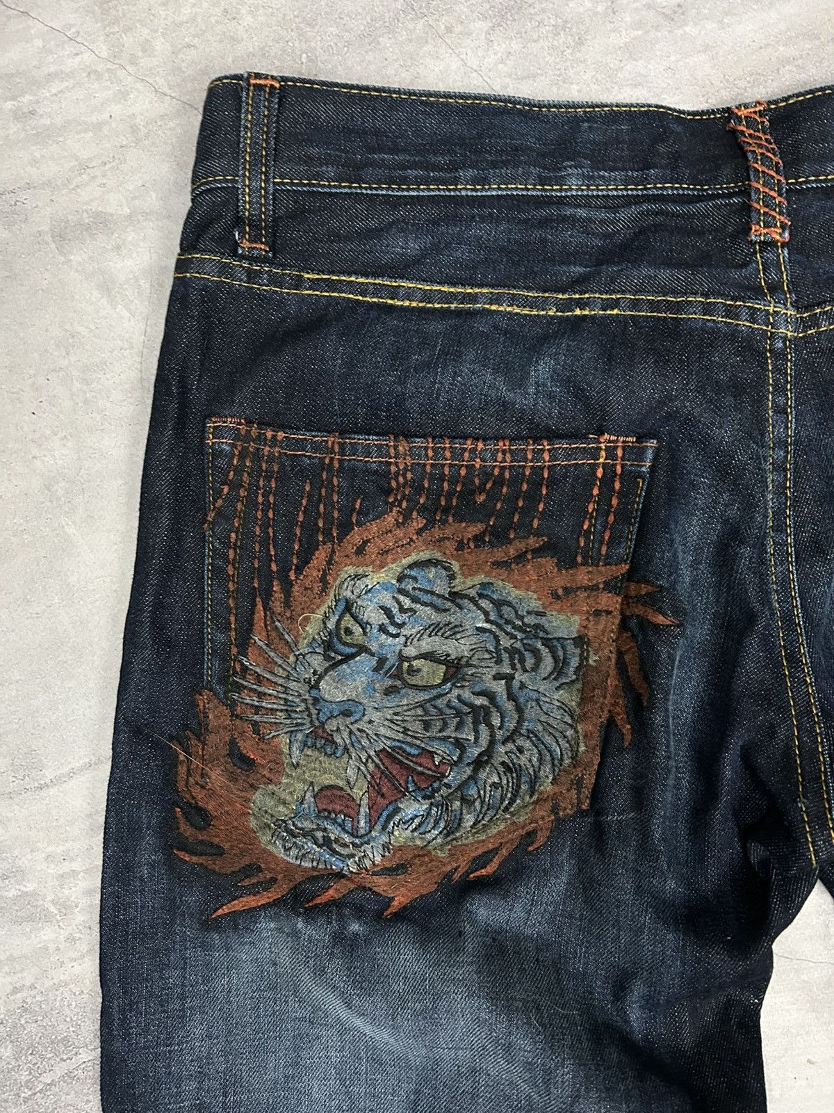 Ed Hardy Vintage denim Ed Hardy Jeans Embroidered Tigers Size US 34 / EU 50 - 4 Thumbnail