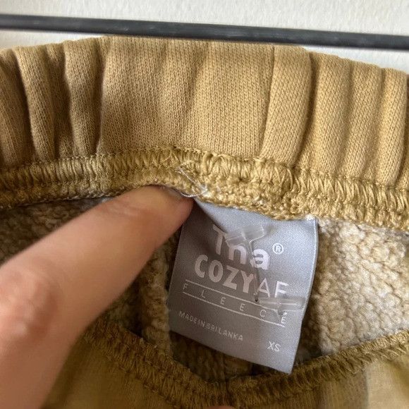 TNA TNA Cozy AF Fleece Shorts Size 25" / US 0 / IT 36 - 3 Thumbnail