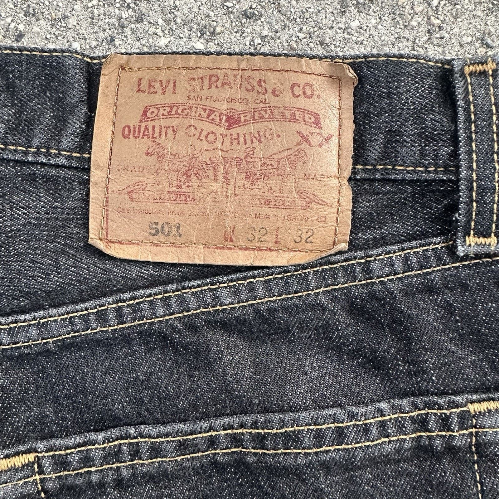Essentials × Levi's × Vintage Vintage 90s Levi’s 501 Straight Black Denim Jeans 32x32 Size US 32 / EU 48 - 7 Thumbnail