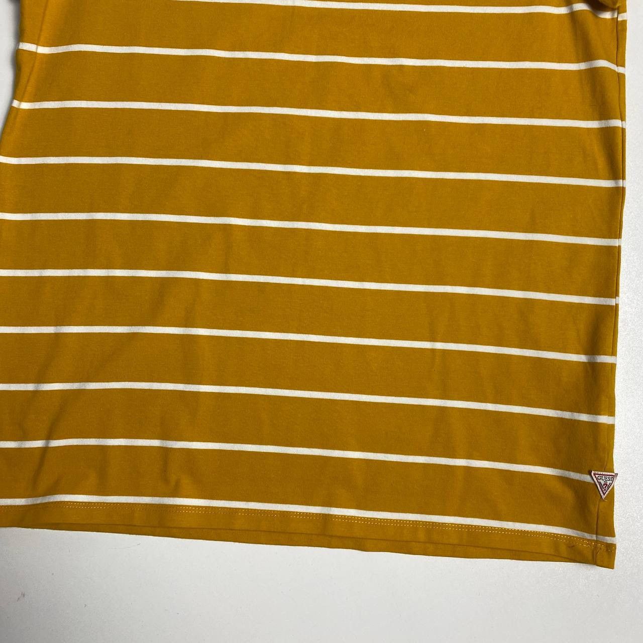 Guess Guess T-shirt Size:XS Size US XS / EU 42 / 0 - 4 Thumbnail
