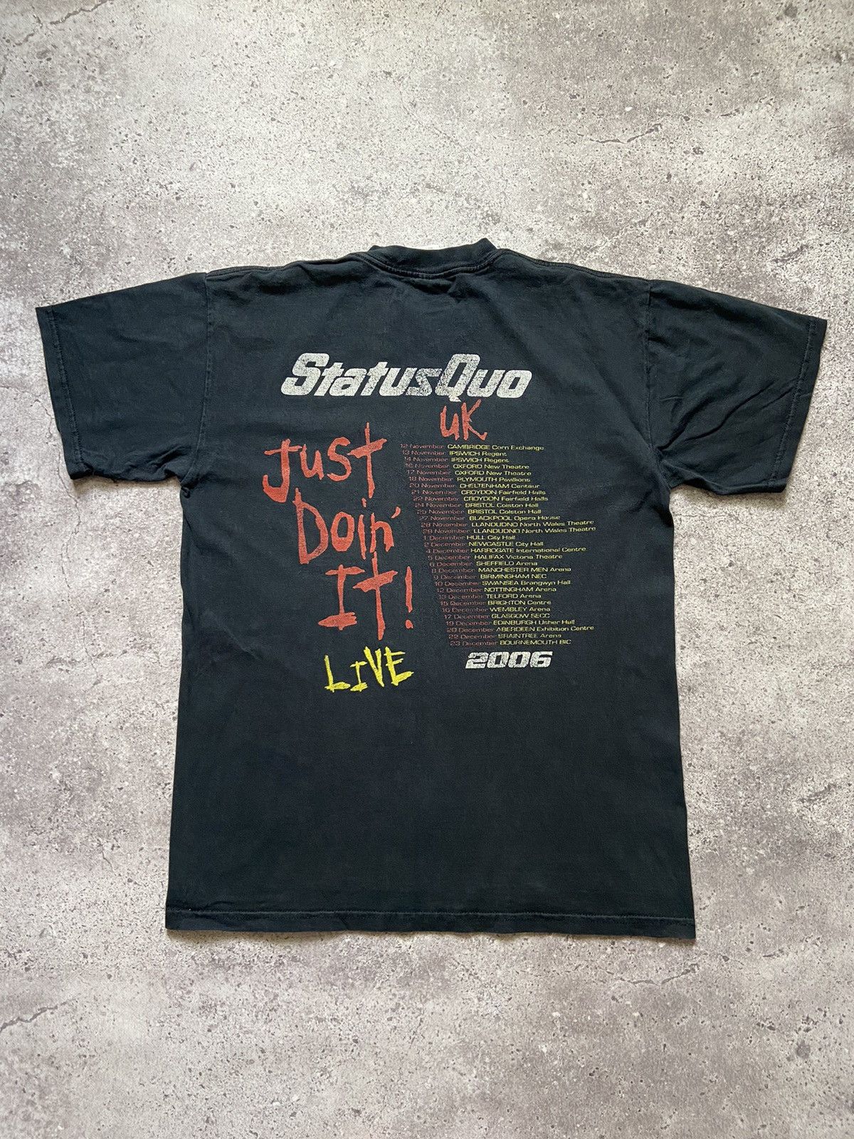 Band Tees Vintage Status Quo 2006 Just Dion’ it UK tour Tee Size US M / EU 48-50 / 2 - 2 Thumbnail