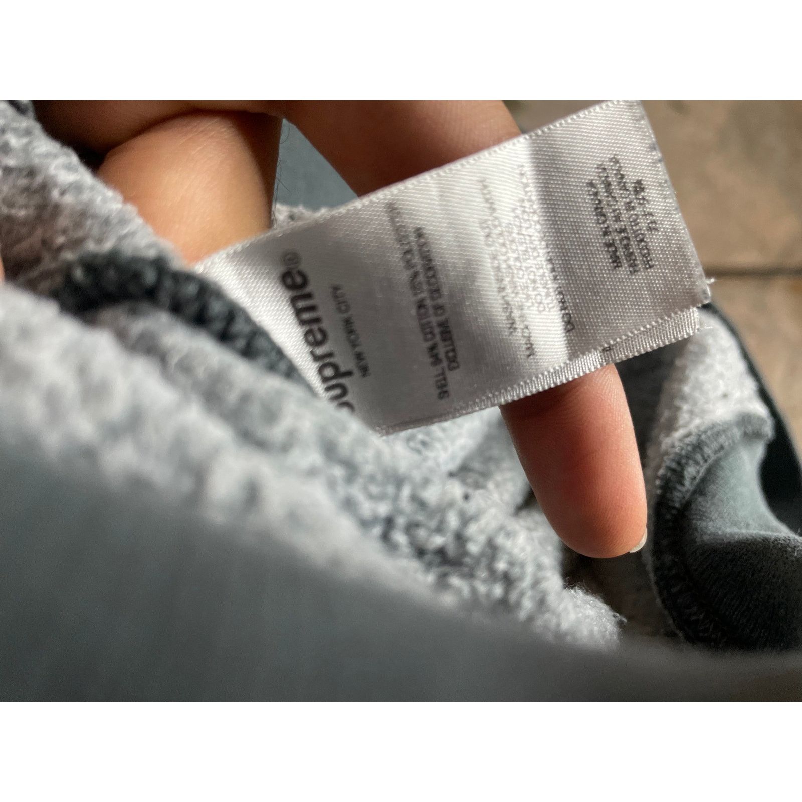 Supreme Supreme Hoodie Black Black S Logo New Large Size US L / EU 52-54 / 3 - 4 Thumbnail