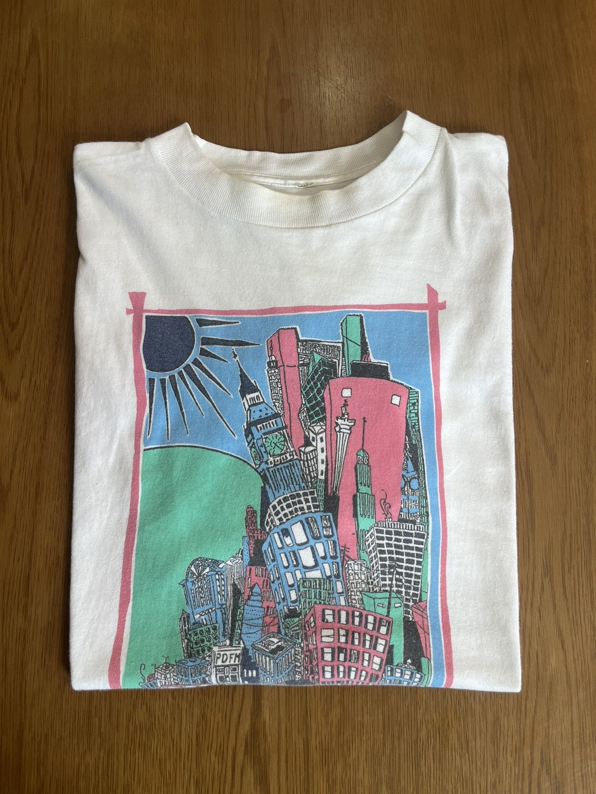 Arts & Science Vintage PDFM Artwork Design City Tower 90’s Tshirt Size US L / EU 52-54 / 3 - 1 Thumbnail