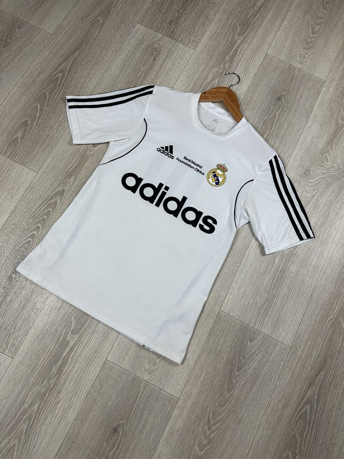 Adidas Adidas Real Madrid 2015/2016 JAMES 10 Soccer Jersey Size US S / EU 44-46 / 1 - 3 Thumbnail