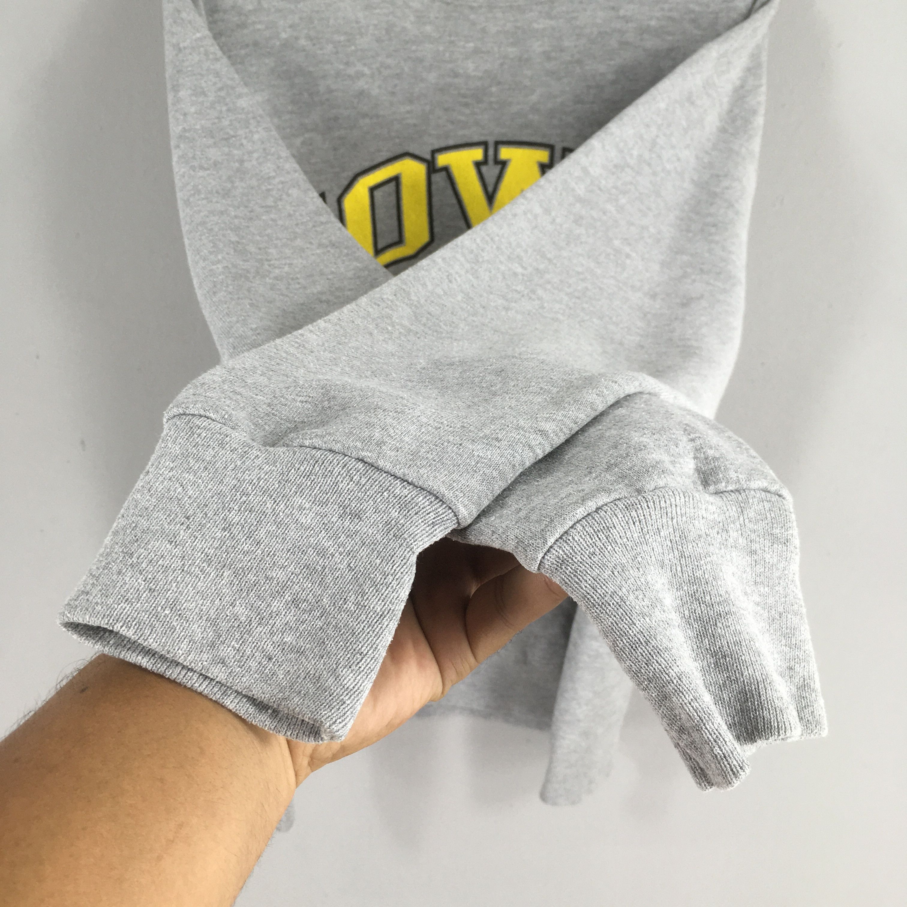NCAA Vintage Iowa Hawkeyes NCAA Sweatshirt Large Size US L / EU 52-54 / 3 - 4 Thumbnail