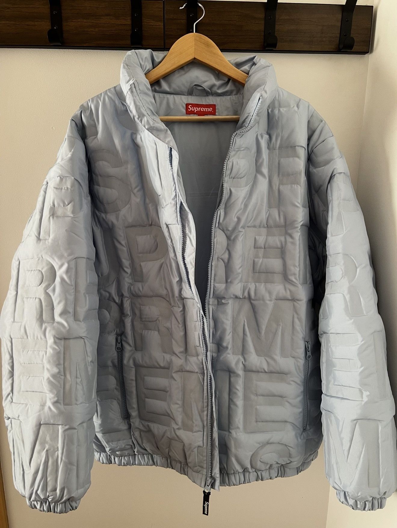 Supreme SUPREME SS19 Bonded Logo Puffy Jacket XL Light Blue Size US XL / EU 56 / 4 - 1 Thumbnail