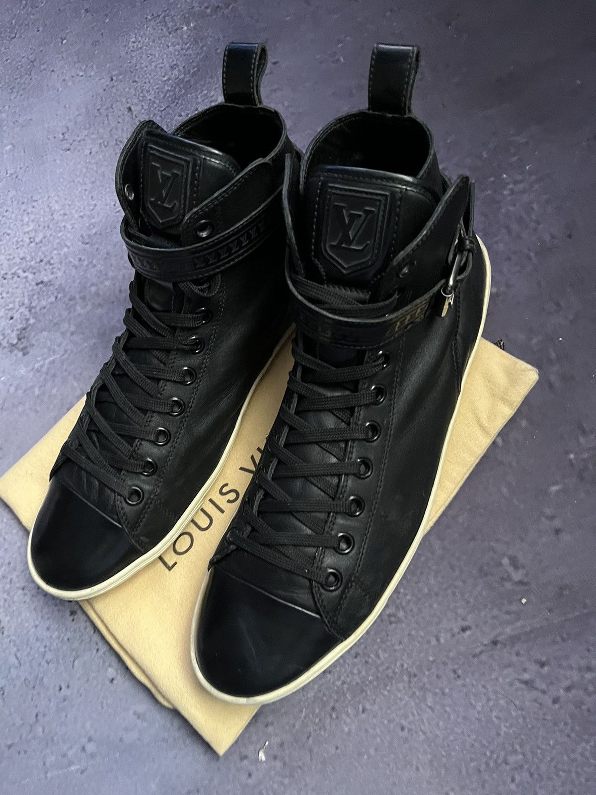 Louis Vuitton LOUIS VUITTON Montant LV Trainer leather high trainers Size US 9 / EU 42 - 4 Thumbnail