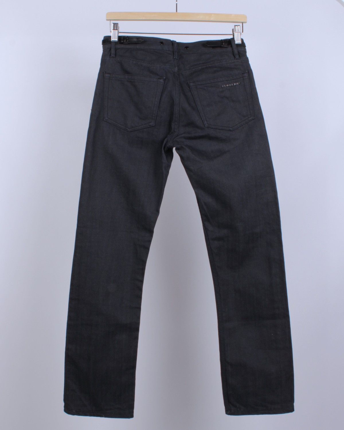 Burberry × Designer BURBERRY London Steadman Dark Blue Jeans Leather Metal Logo Size US 28 / EU 44 - 4 Thumbnail