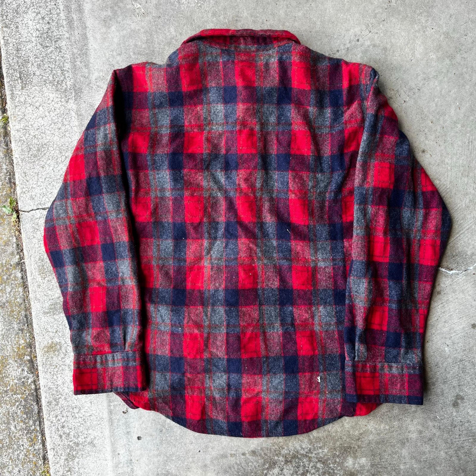 Vintage VINTAGE PLAID FLANNEL SHIRT WOOL OUTDOORS LARGE RED LARGE Size US L / EU 52-54 / 3 - 3 Thumbnail