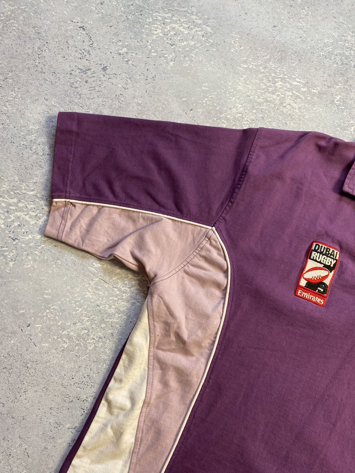 Vintage Vintage Gilbert Dubai Rugby Fly Emirates Jersey Size US L / EU 52-54 / 3 - 5 Thumbnail