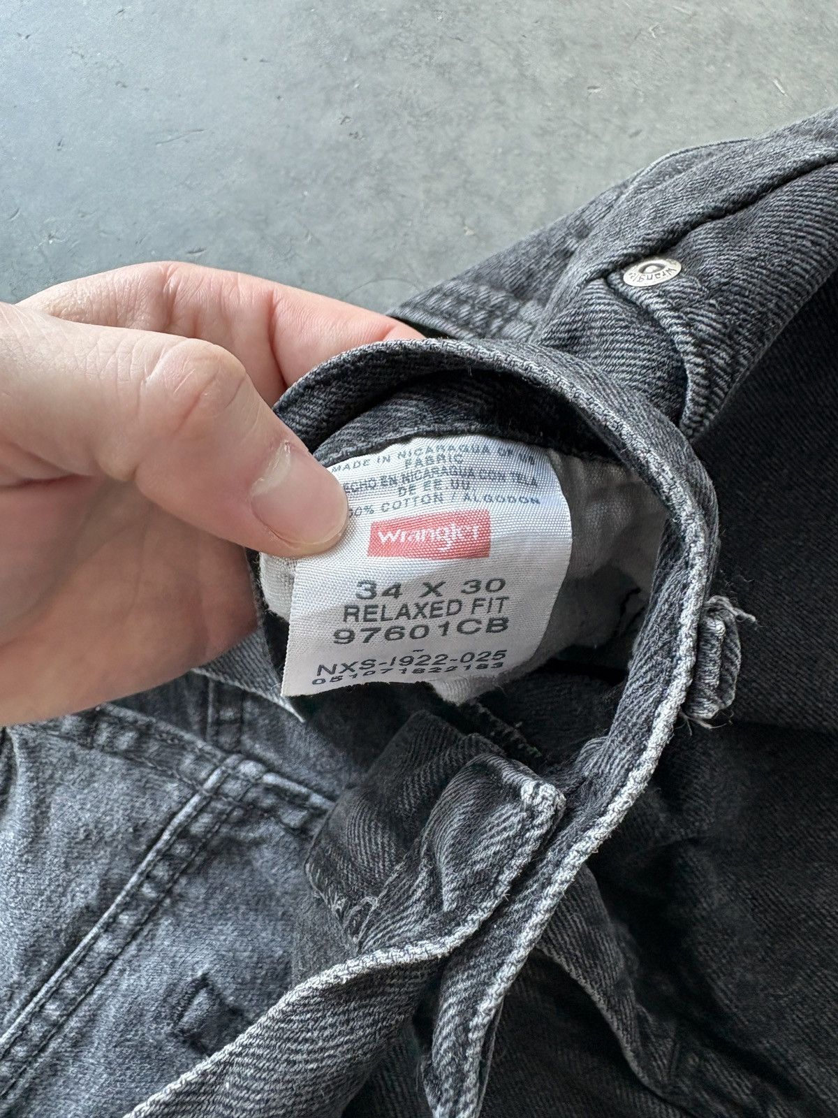 Vintage Vintage Y2K Wrangler Faded Black Denim Shorts Size 34 Size US 34 / EU 50 - 3 Thumbnail