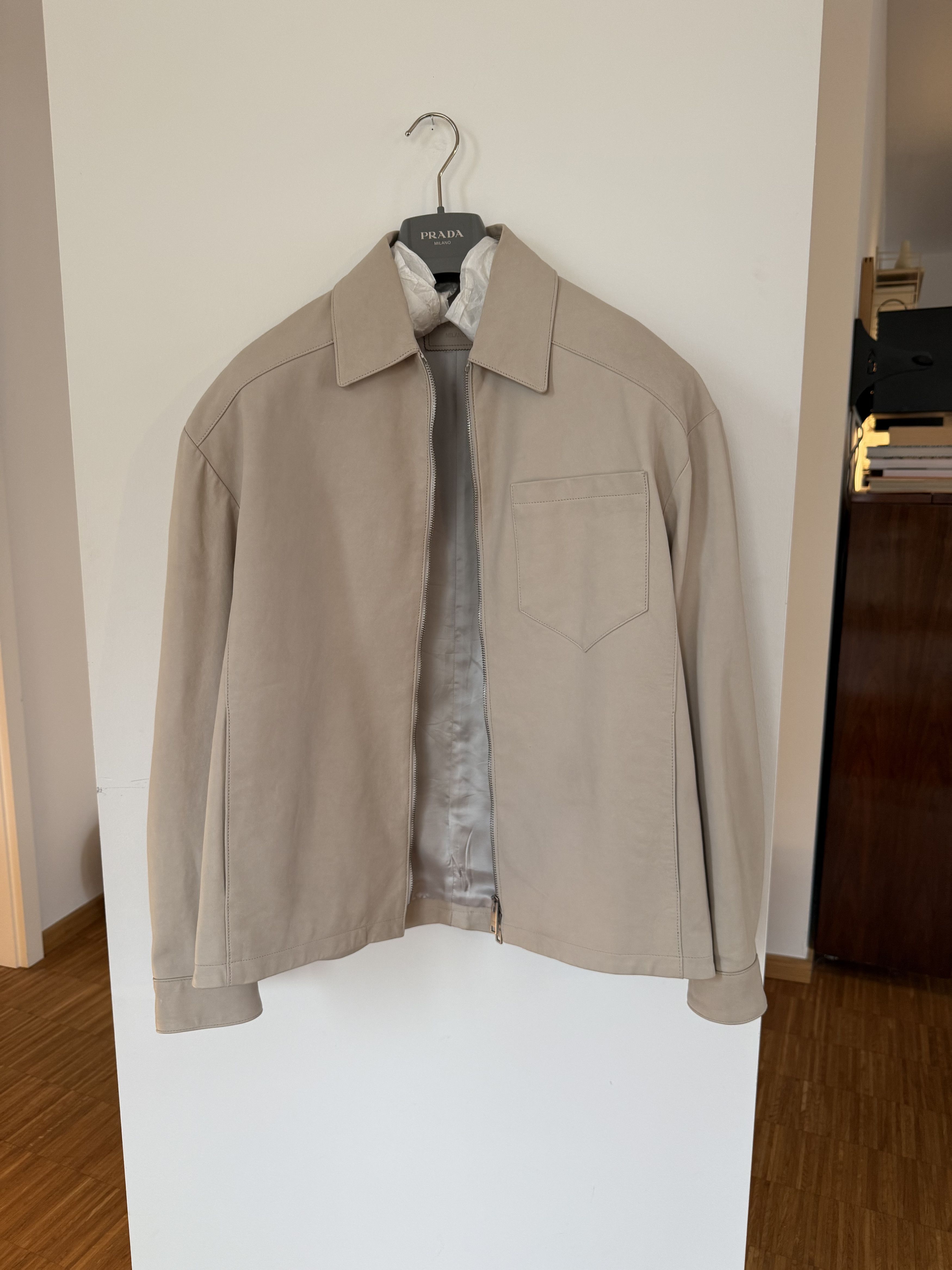 Prada Prada Leather Shirt Jacket in cream Size US S / EU 44-46 / 1 - 1 Thumbnail