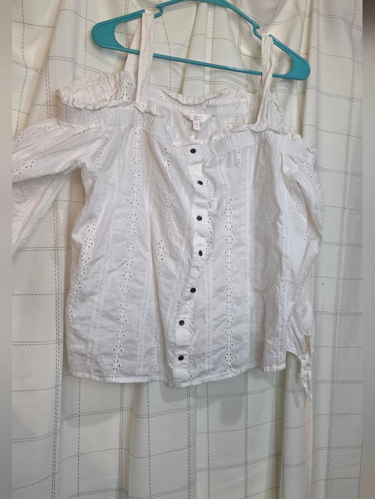Other Lauren Conrad Eyelet Top Size XXL / US 16-18 / IT 52-54 - 2 Thumbnail