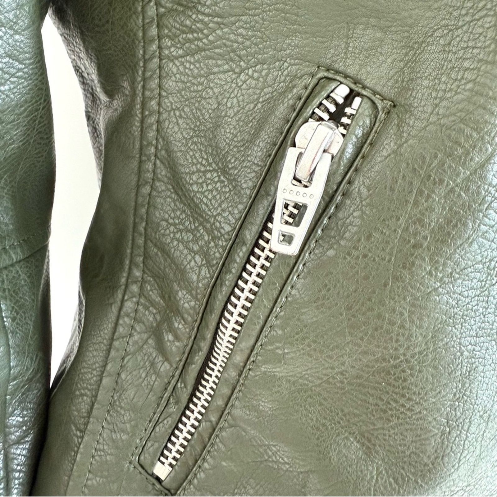 BLANKNYC NWT!!! BLANK NYC women jacket size XS Retail 250$ Size XS / US 0-2 / IT 36-38 - 4 Thumbnail
