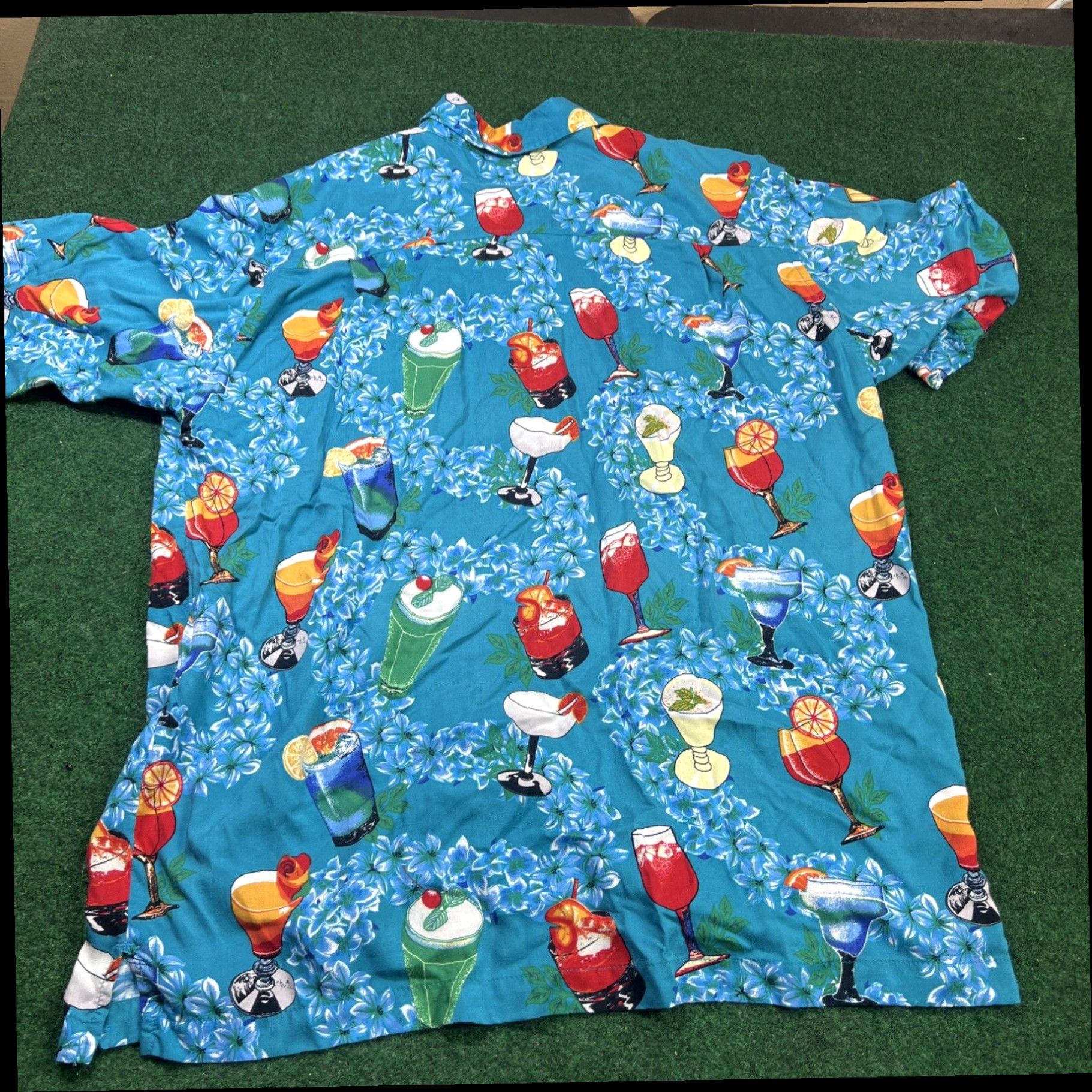 Cherokee Cherokee Waikiki Wear Hawaiian Button Up Down Shirt Surf 100% Rayon Large Size US L / EU 52-54 / 3 - 7 Thumbnail