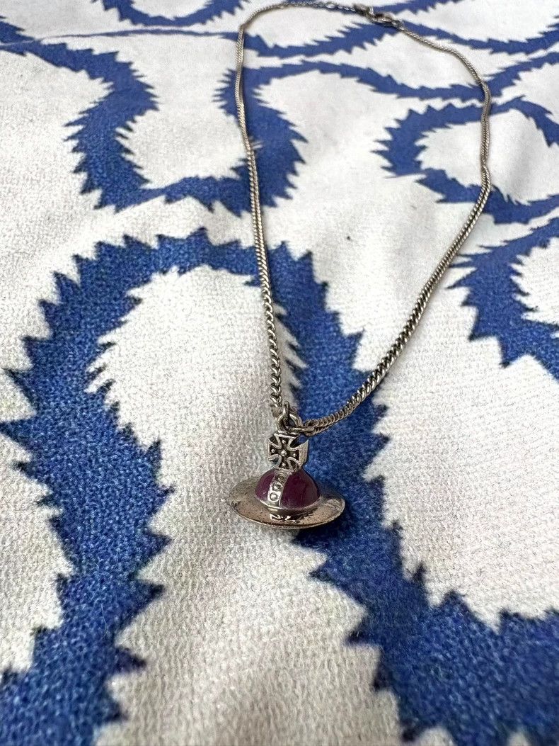Vivienne Westwood Vivienne Westwood Vintage Purple Saturn Orb Necklace Size ONE SIZE - 2 Thumbnail
