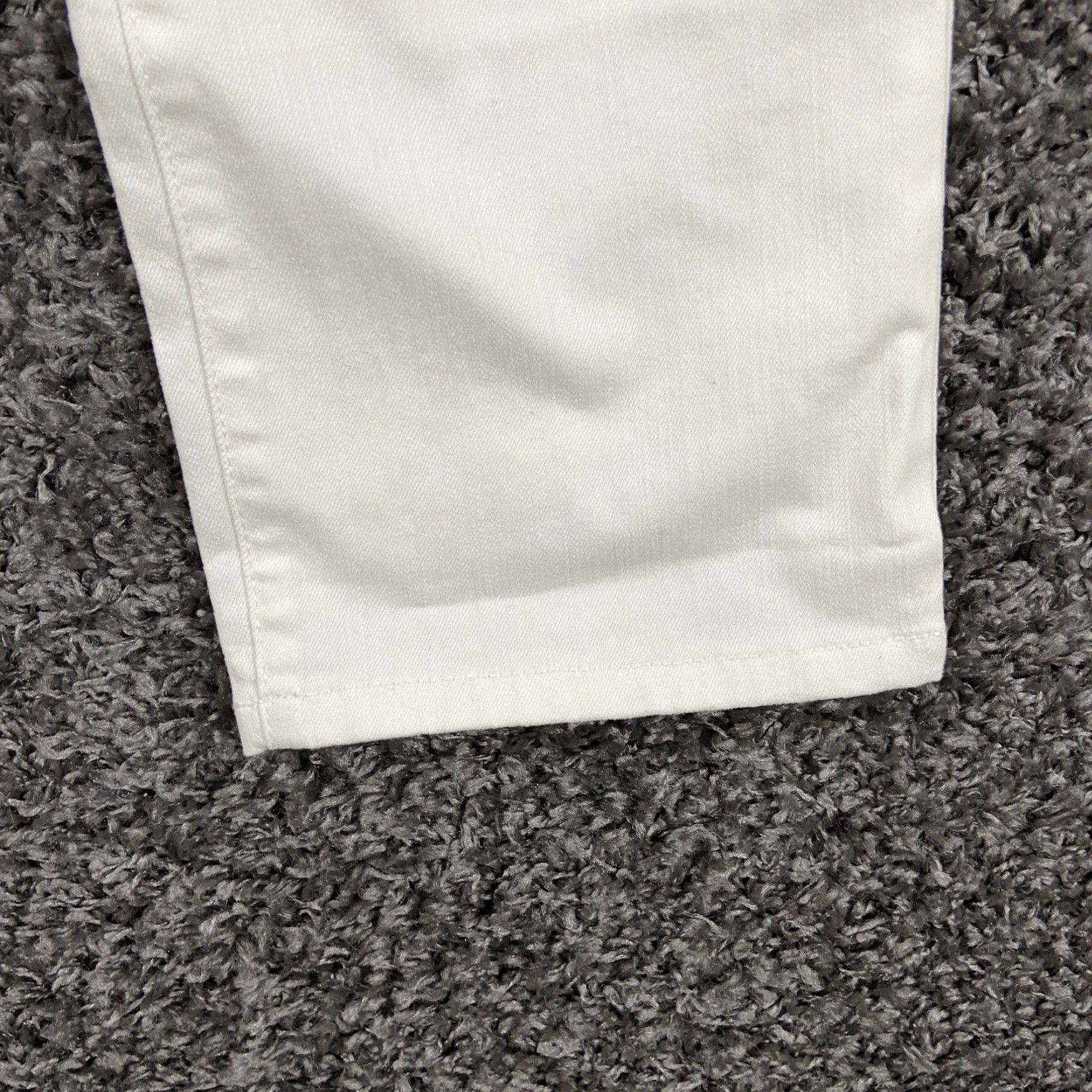 Vintage Christopher & Banks Women's Jeans Size 6 White Classic Fit Straight Leg Clothing Size 28" / US 6 / IT 42 - 2 Thumbnail
