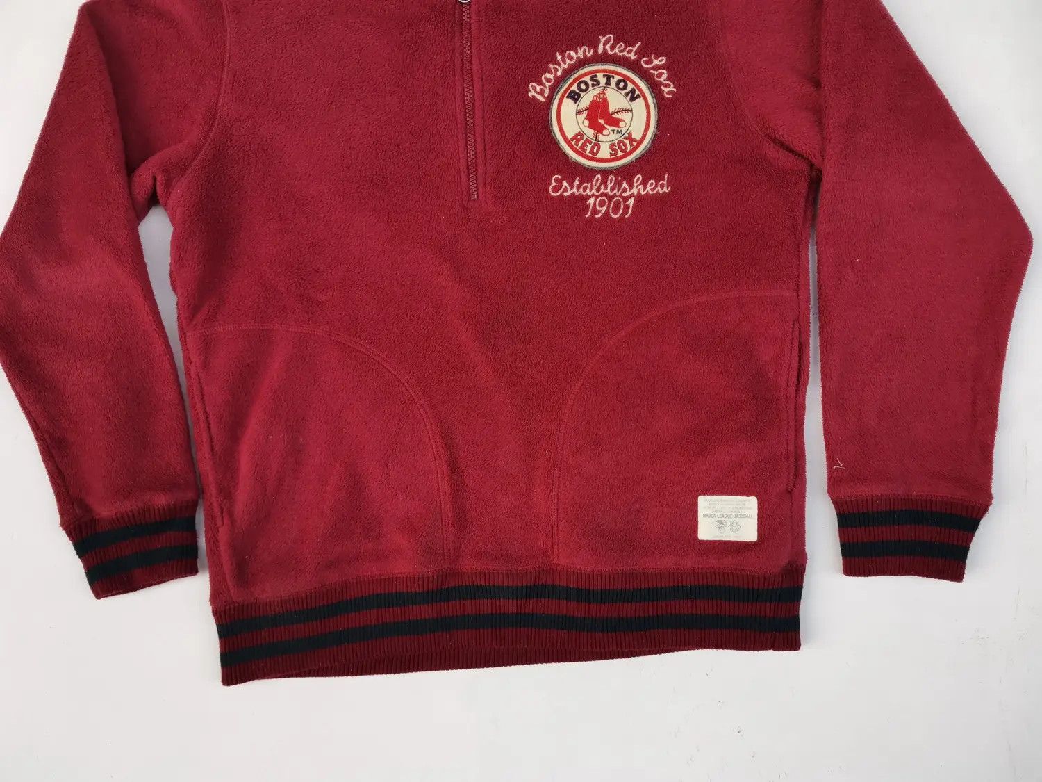 Japanese Brand × Uniqlo Uniqlo Boston Red Sox Established 1901 Big Logo Fleece Size US XL / EU 56 / 4 - 7 Thumbnail