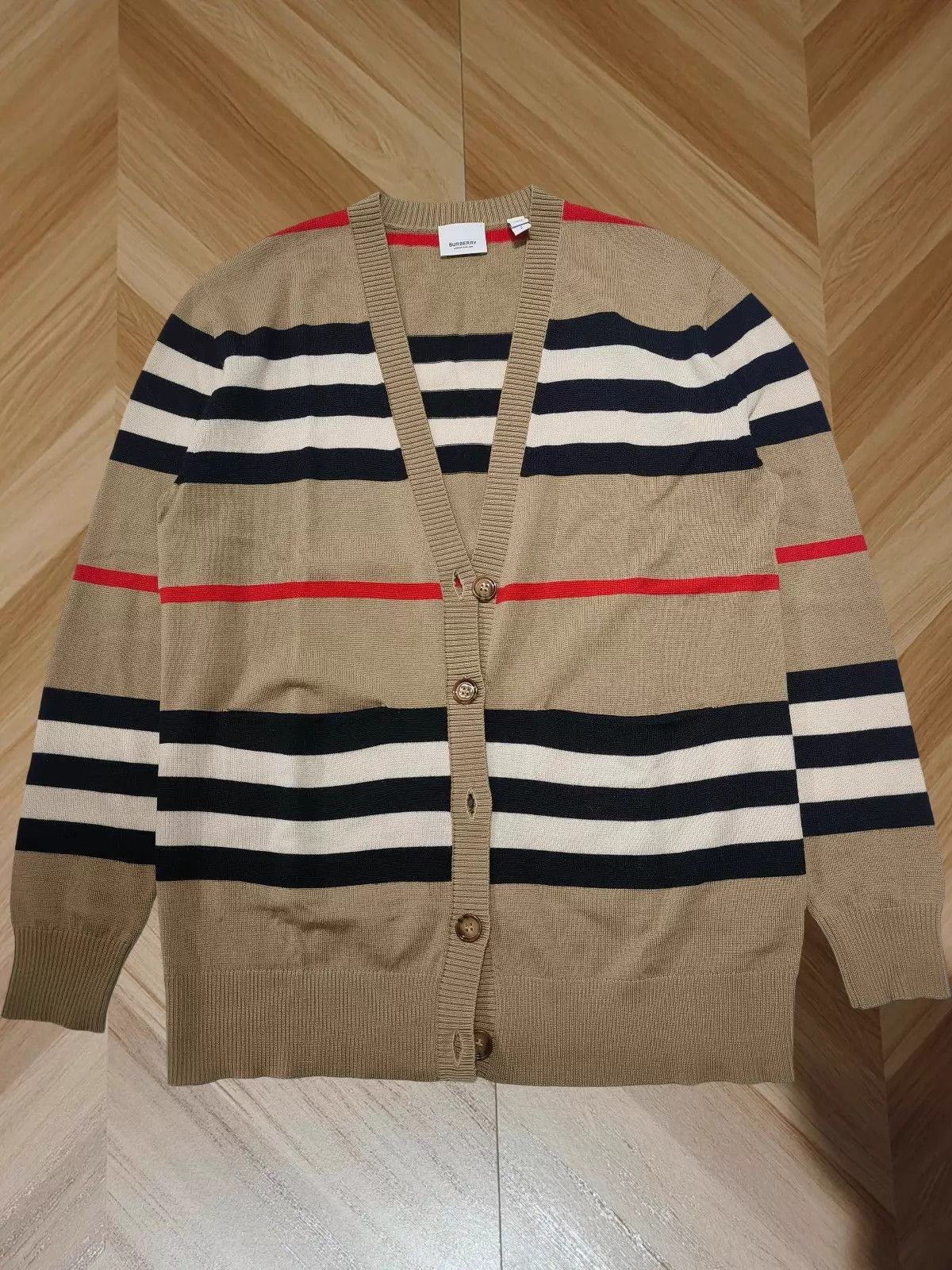 Burberry Burberry 99 New Check Cardigan S Authentic Size S / US 4 / IT 40 - 1 Thumbnail