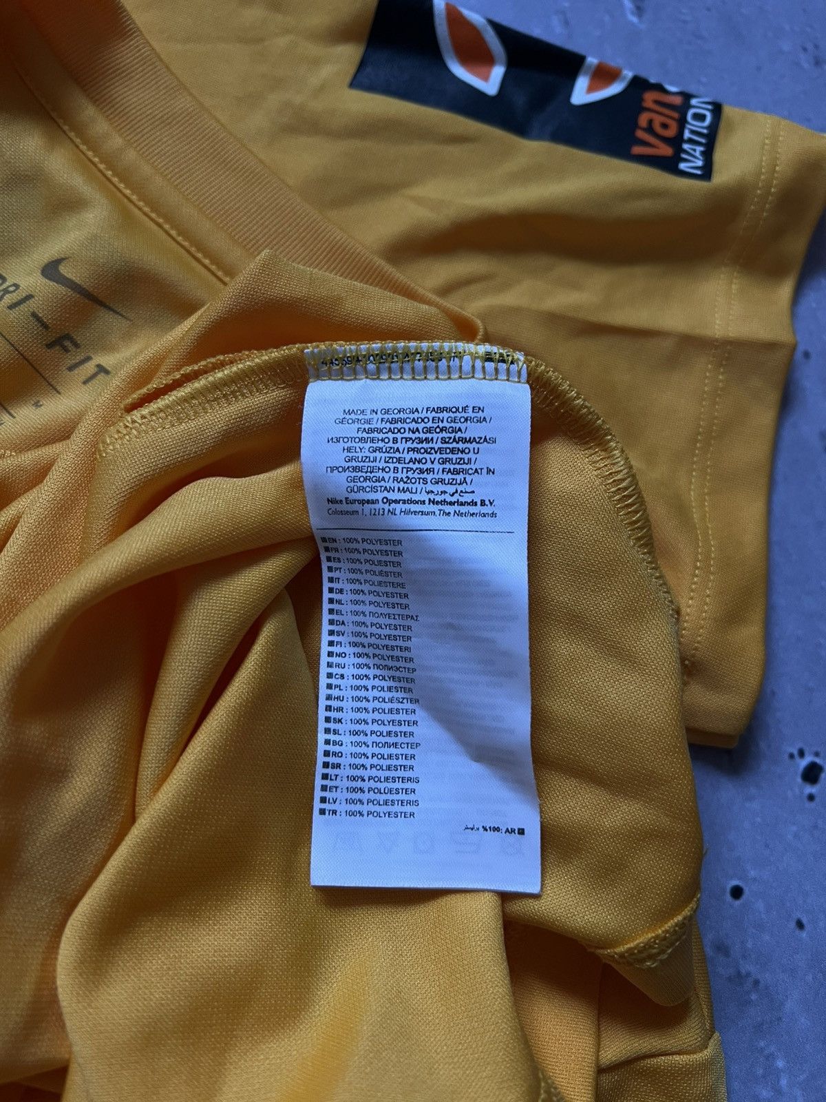Nike Torquay United 2019-20 Nike t-shirt football jersey sz M #15 Size US M / EU 48-50 / 2 - 10 Thumbnail