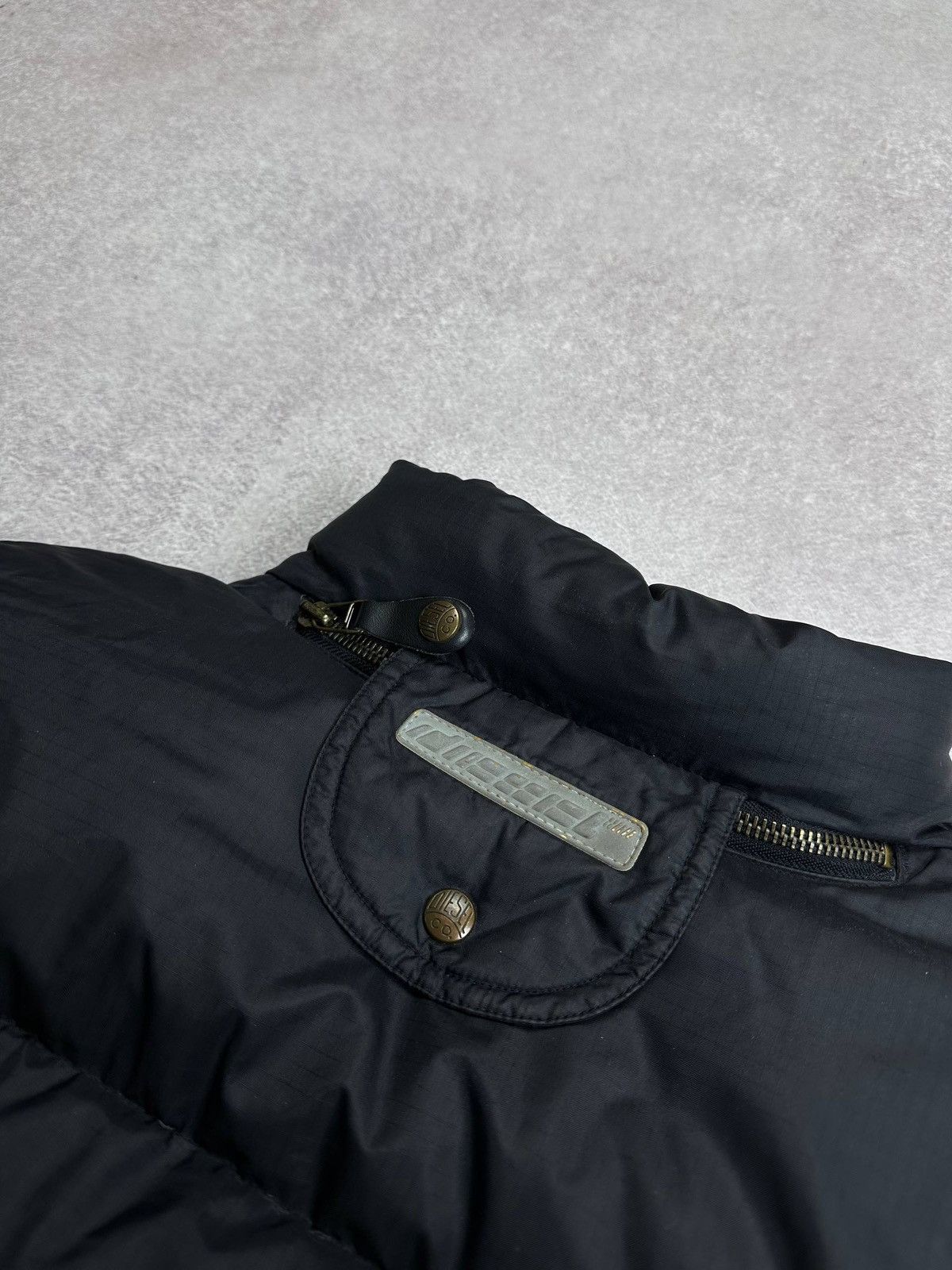 Diesel Vintage 90s Diesel Heavy Puffer Jacket L Size US L / EU 52-54 / 3 - 13 Thumbnail