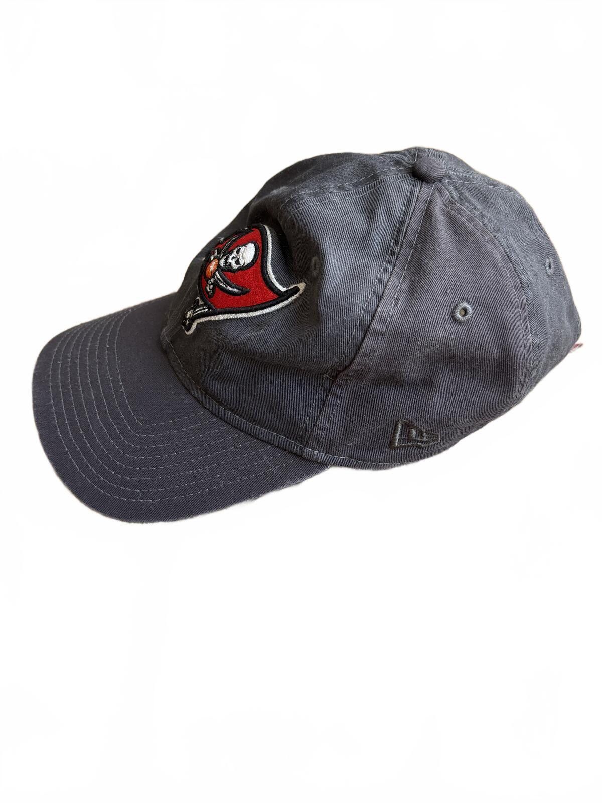 New Era Tampa Bay Buccaneers Graphite Grey NFL Dad Hat / Strapback Size ONE SIZE - 2 Thumbnail