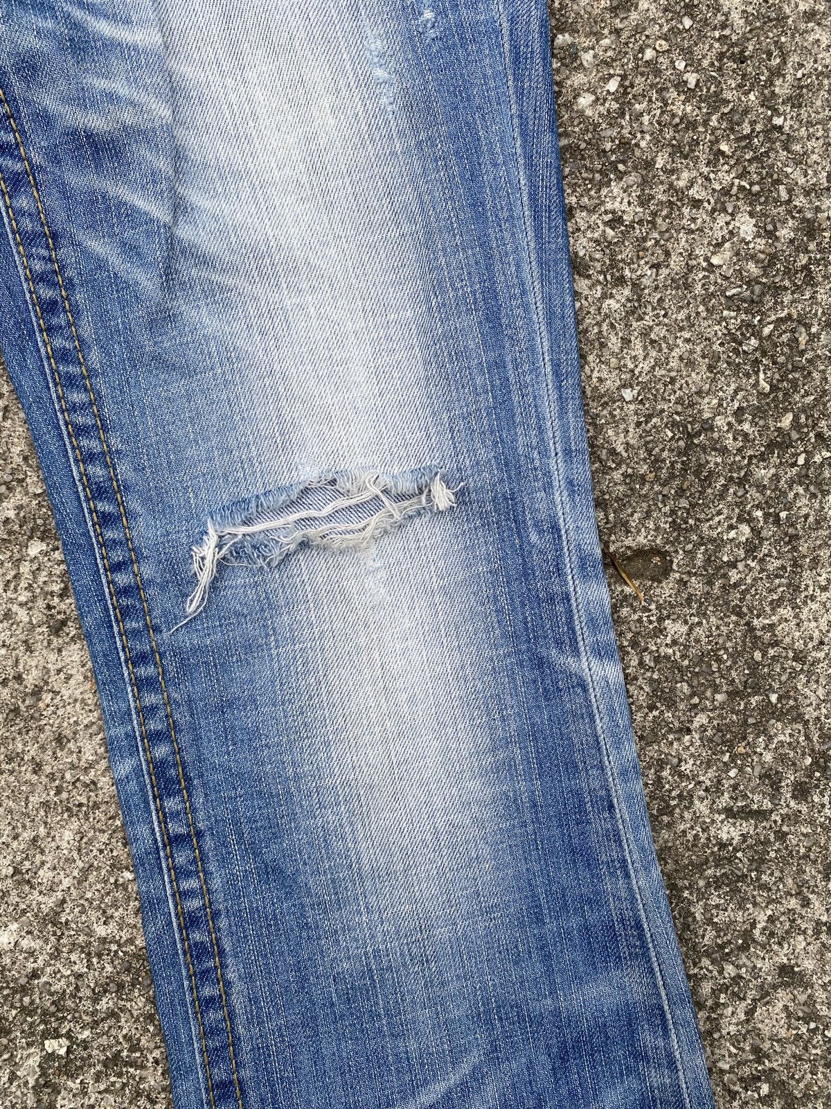 If Six Was Nine × Japanese Brand × Tornado Mart 1990s - Lolita Jeans Japan Claws Mark Washed Flare Denim Size US 29 - 7 Thumbnail