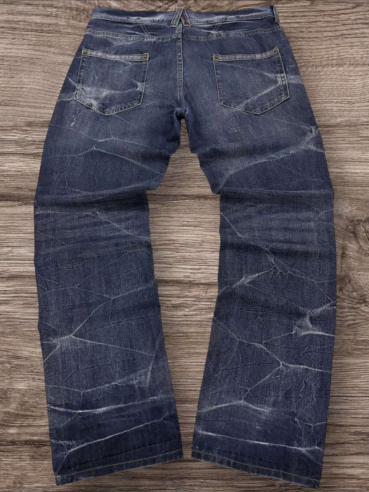 Japanese Brand Y2k Superubis by Valletta Baggy Honey Comb Faded Jeans Size US 37 - 2 Thumbnail