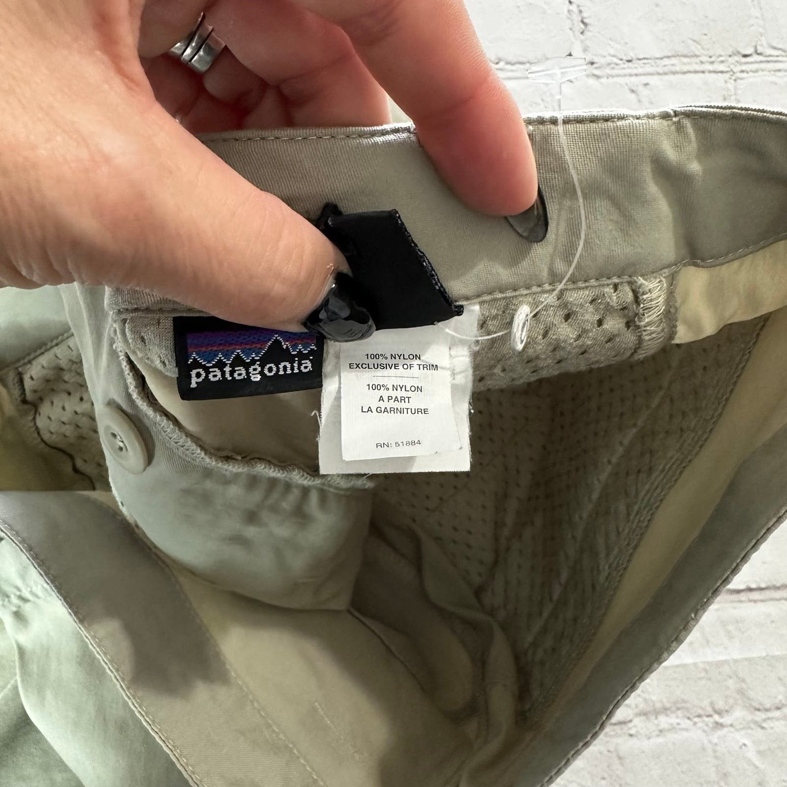 Patagonia Women’s Patagonia khaki shorts Size 28" / US 6 / IT 42 - 7 Thumbnail