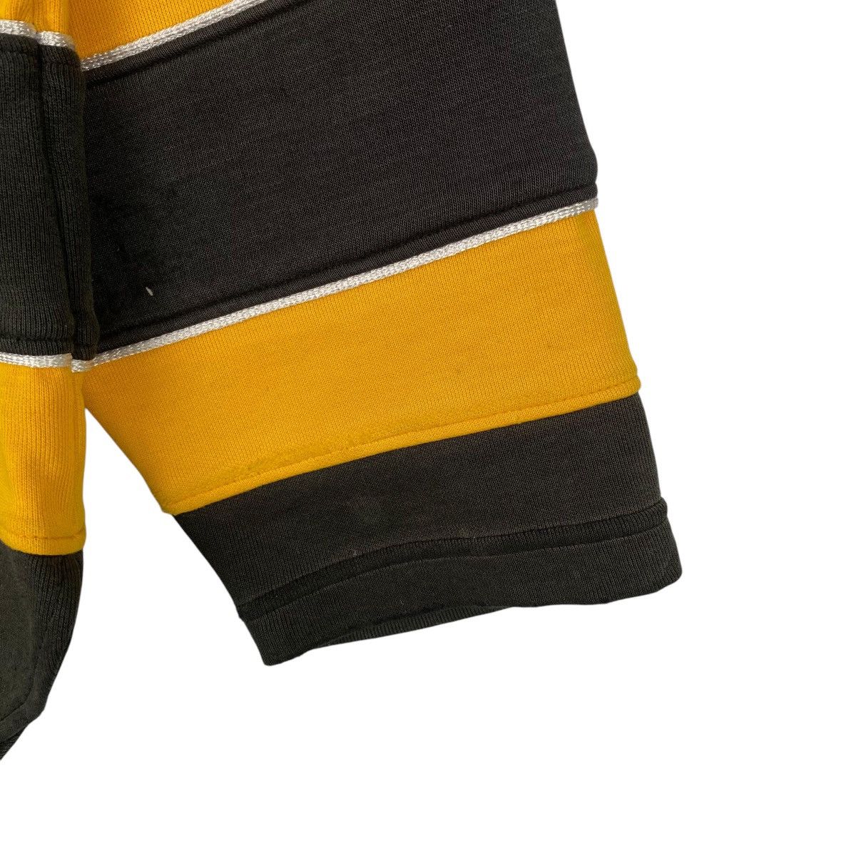 Adidas × Vintage Vintage Adidas Big Printed Crewneck Sweatshirt Black/Yellow Size US L / EU 52-54 / 3 - 5 Thumbnail