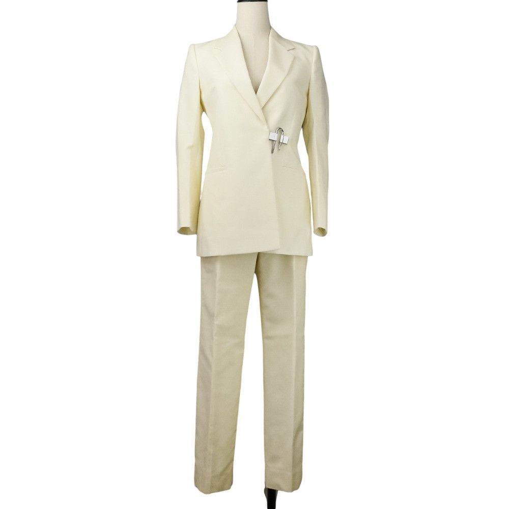 Givenchy Givenchy Givenchy U-lock Suit Set Others Suits DUTY FREE for USA Size ONE SIZE - 1 Thumbnail