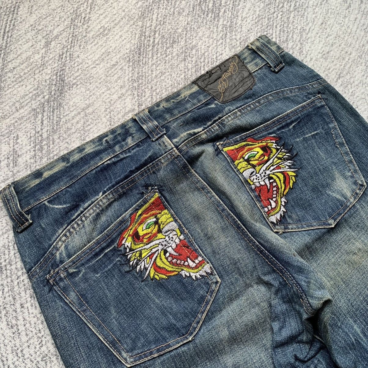 Ed Hardy × Vintage Vintage Ed Hardy Tiger Embroidery Short Size US 34 / EU 50 - 7 Thumbnail