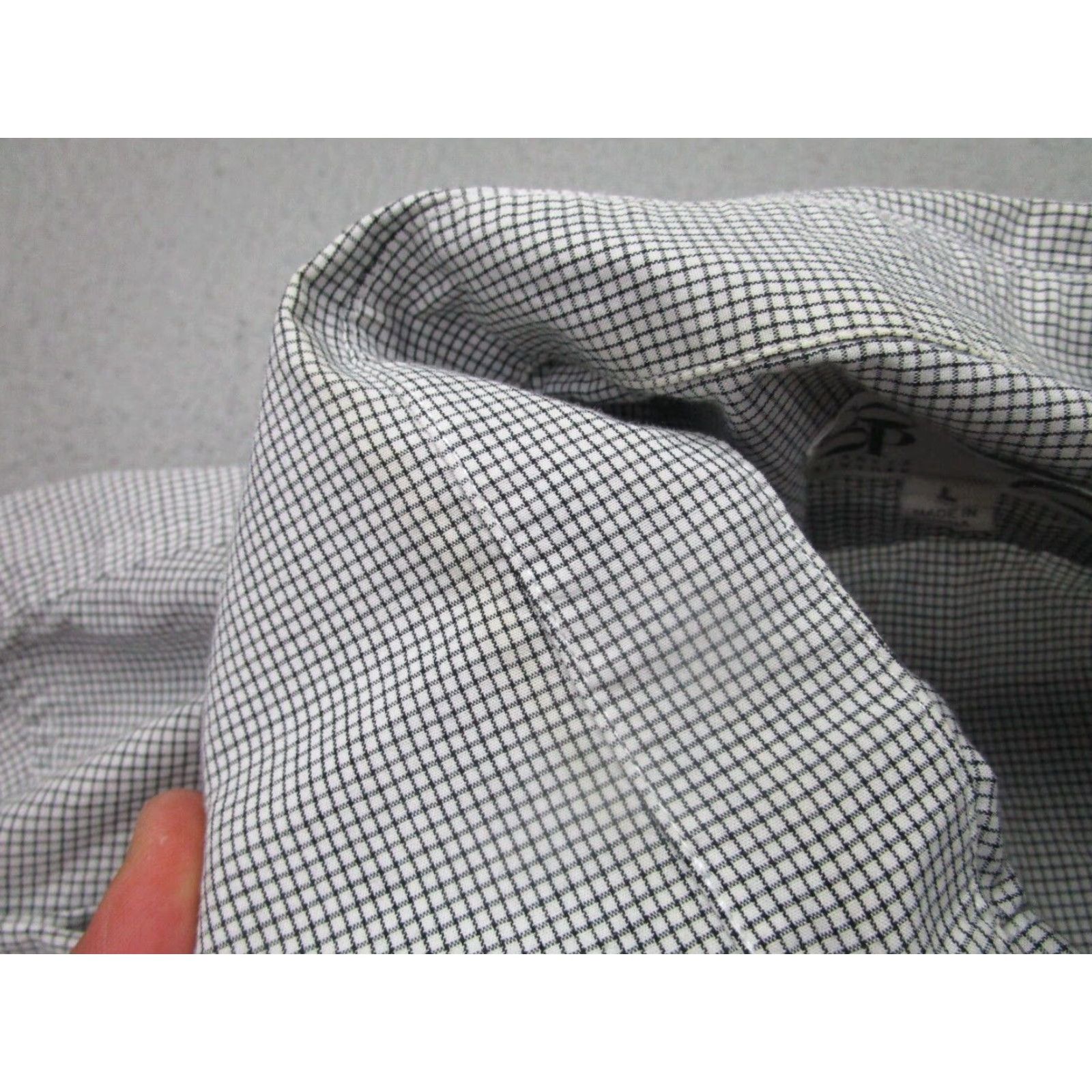 CO Barneys New York Mens Gray Checkered Button Up Shirt Large Long Sleeve Cotton Size US L / EU 52-54 / 3 - 6 Thumbnail