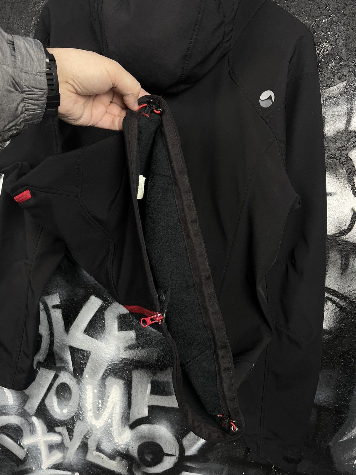 Montane Montane Dyno XT Softshell Black Hiking Jacket Men’s Size M Size US M / EU 48-50 / 2 - 10 Thumbnail