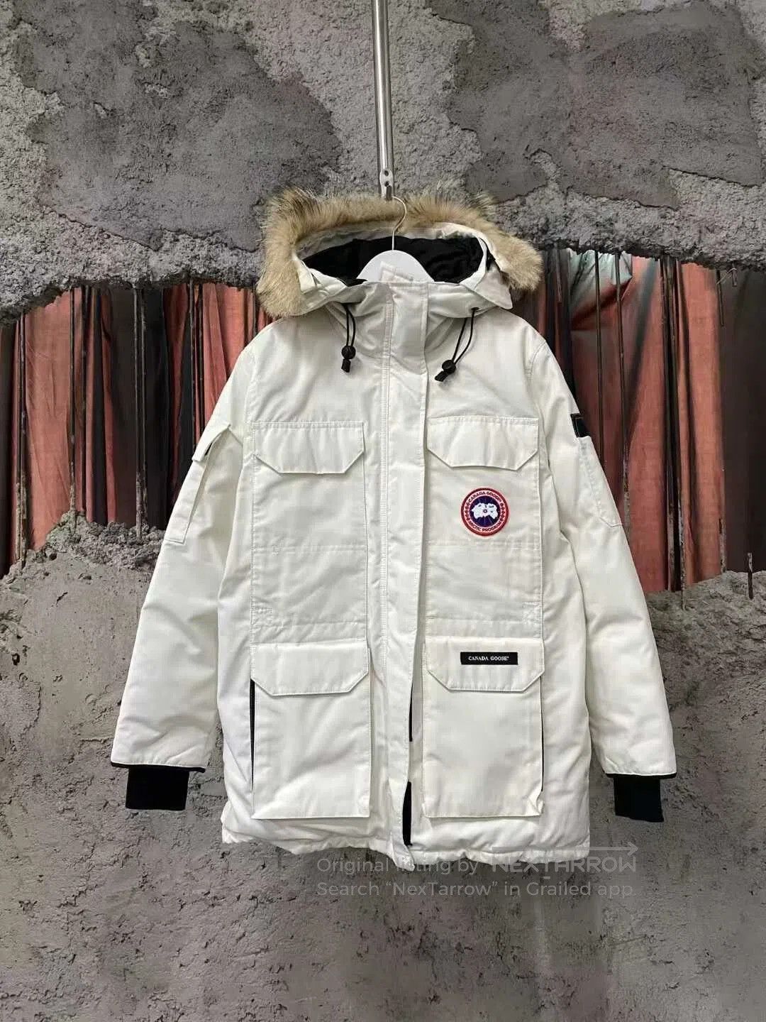 Canada Goose white canada goose expedition down jacket. Size US L / EU 52-54 / 3 - 1 Thumbnail