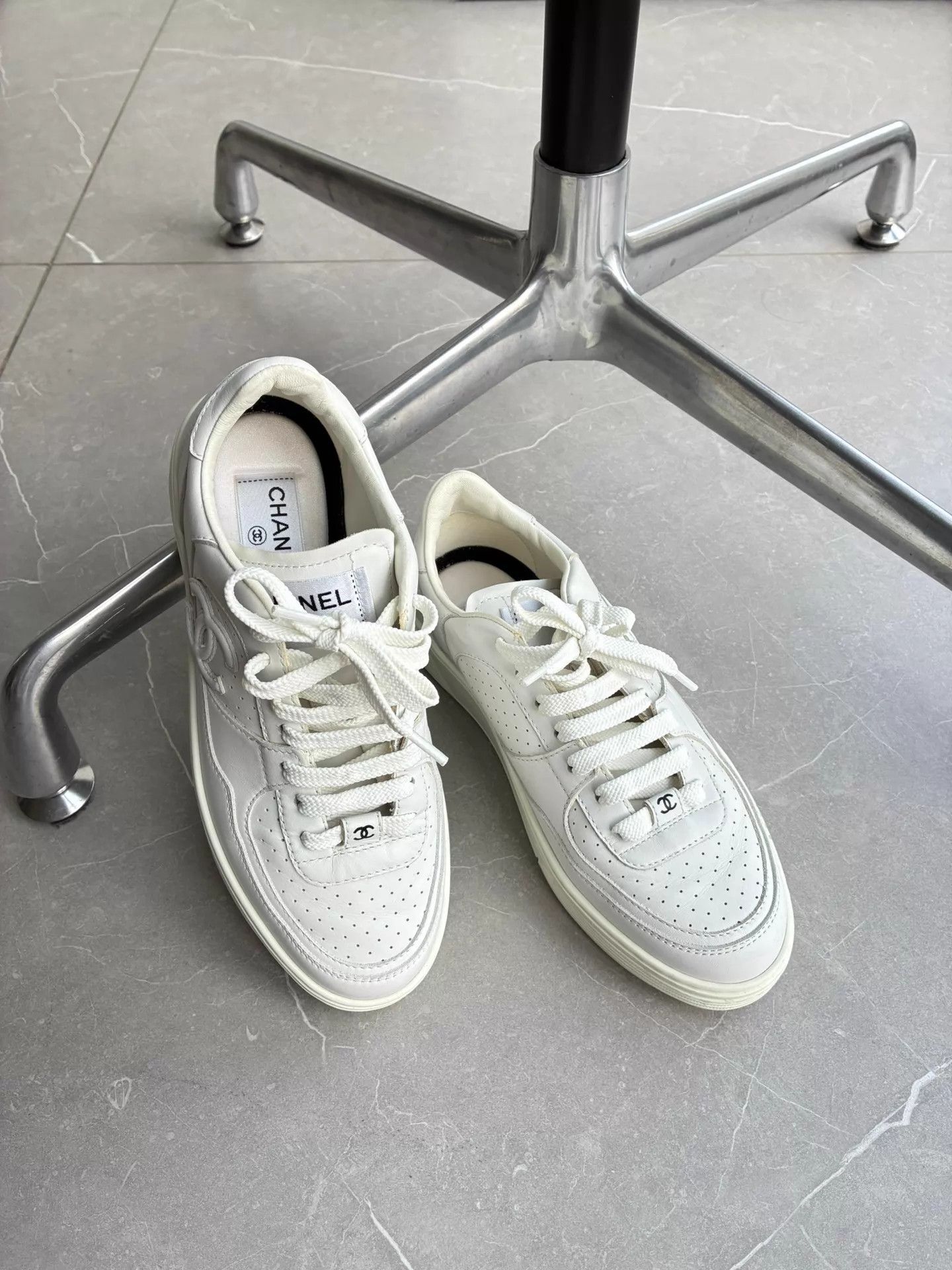 Chanel Chanel 23A White Leather Sneaker 36.5 Size US 6 / IT 36 - 1 Thumbnail