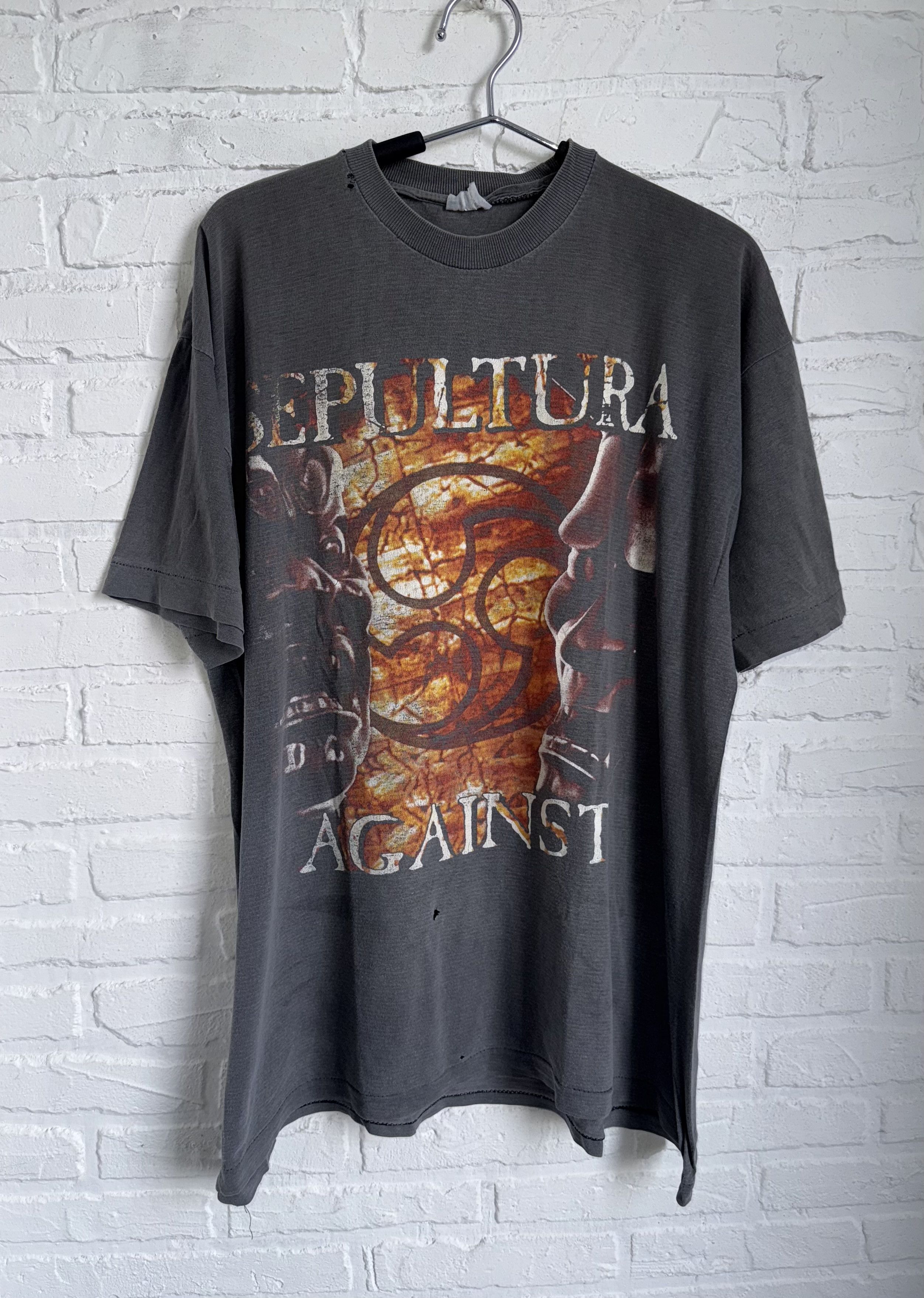 Band Tees RARE Vintage Sepultura Against Europe Tour 1998 t-shirt Size US XL / EU 56 / 4 - 2 Thumbnail