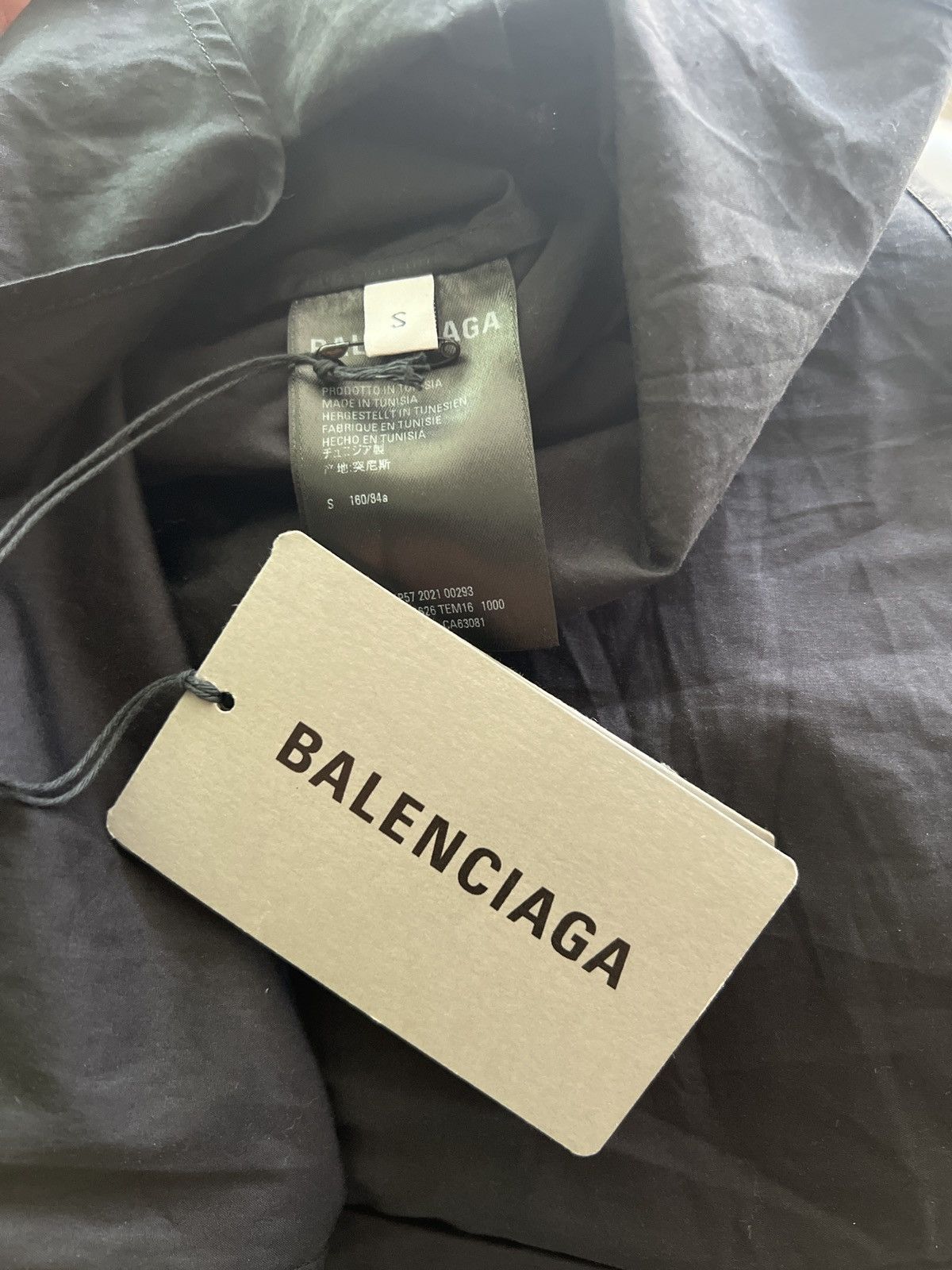 Balenciaga Balenciaga Dry Cleaning Button-Down Shirt In Black Size US S / EU 44-46 / 1 - 8 Thumbnail