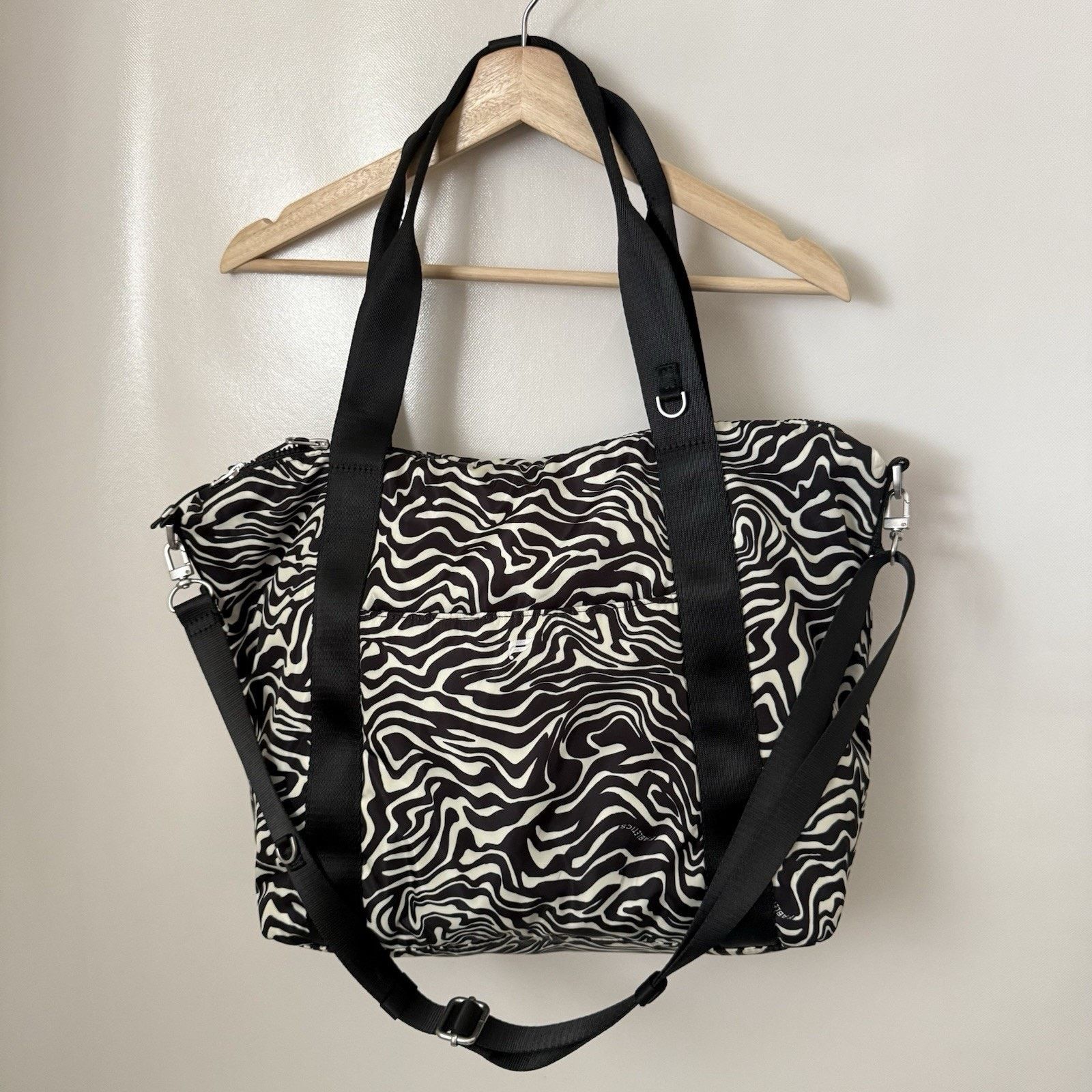 Fabletics Fabletics Everyday Tote Marbled Zebra Gym Travel Laptop Bag Size ONE SIZE - 2 Thumbnail