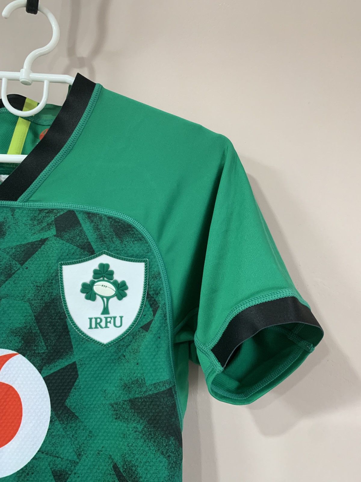 Canterbury of New Zealand Ireland Home Rugby Union Player Issue Canterbury Jersey Sz S Size US S / EU 44-46 / 1 - 4 Thumbnail