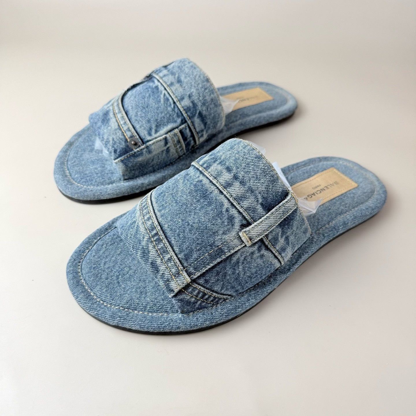 Balenciaga Balenciaga Denim Design Slippers Size US 9 / EU 42 - 1 Thumbnail