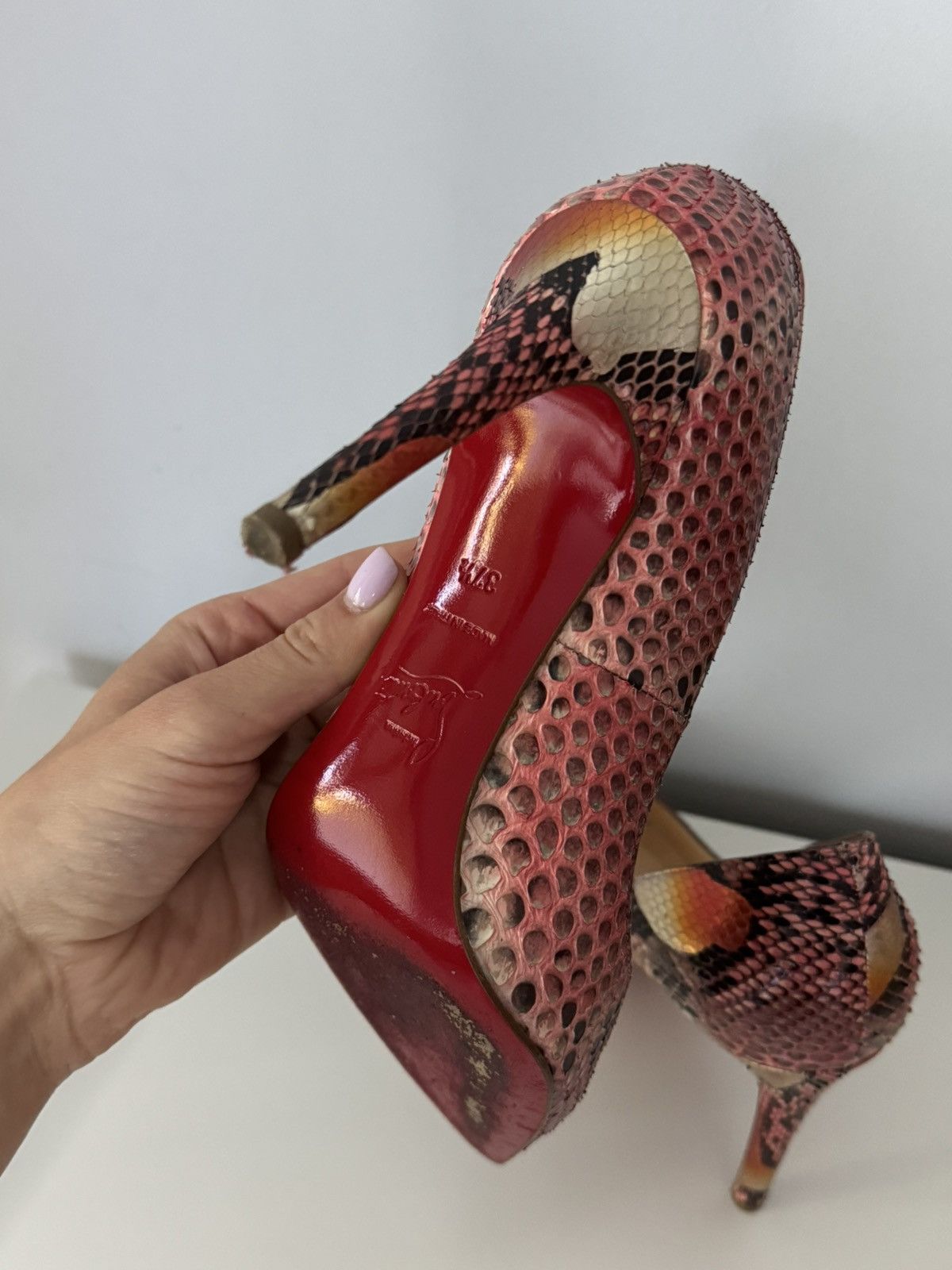 Christian Louboutin Christian Louboutin Heels Size US 7.5 / IT 37.5 - 5 Thumbnail