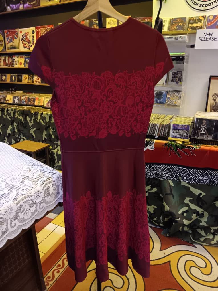 Karen Millen KAREN MILLEN MIDI DRESS STRECTHABLE Size M / US 6-8 / IT 42-44 - 4 Thumbnail