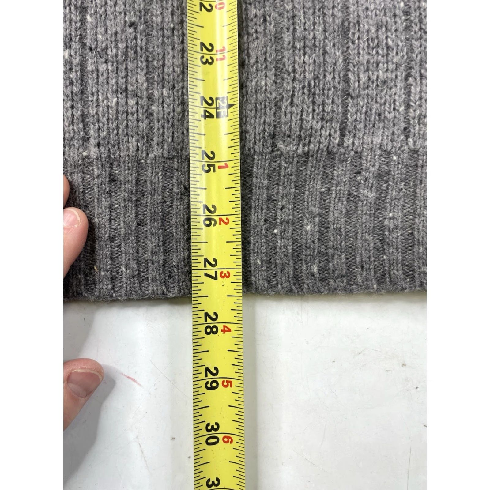 Vintage VINTAGE L.L. Bean Sweater Men Large Gray 100% Wool Crew Neck Pullover Ribbed Elbow Patches Knit Long Sleeve Casual Standing Size US L / EU 52-54 / 3 - 4 Thumbnail