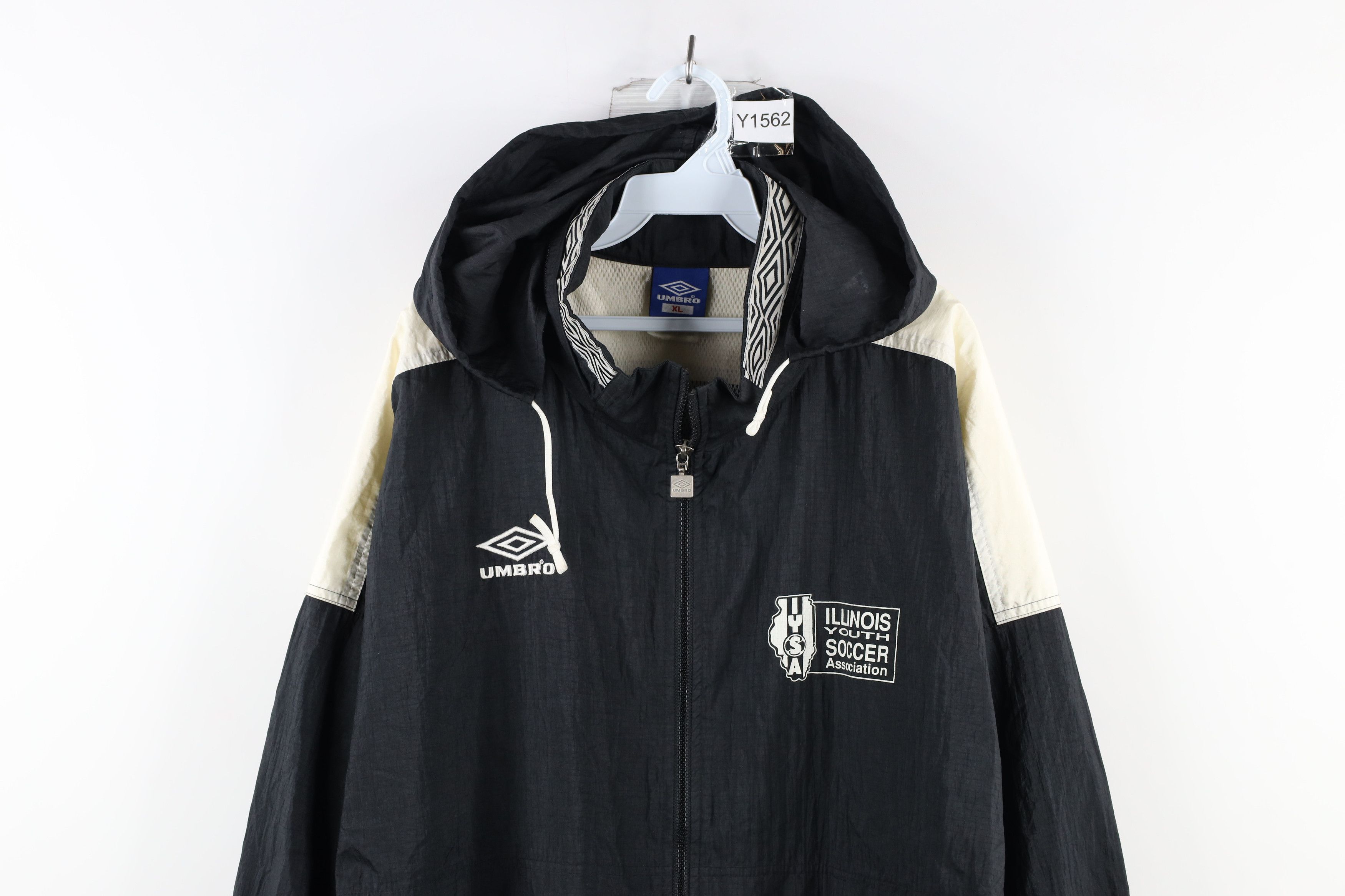 Umbro × Vintage Vintage 90s Umbro Spell Out Soccer Hooded Windbreaker Jacket Size US XL / EU 56 / 4 - 2 Thumbnail