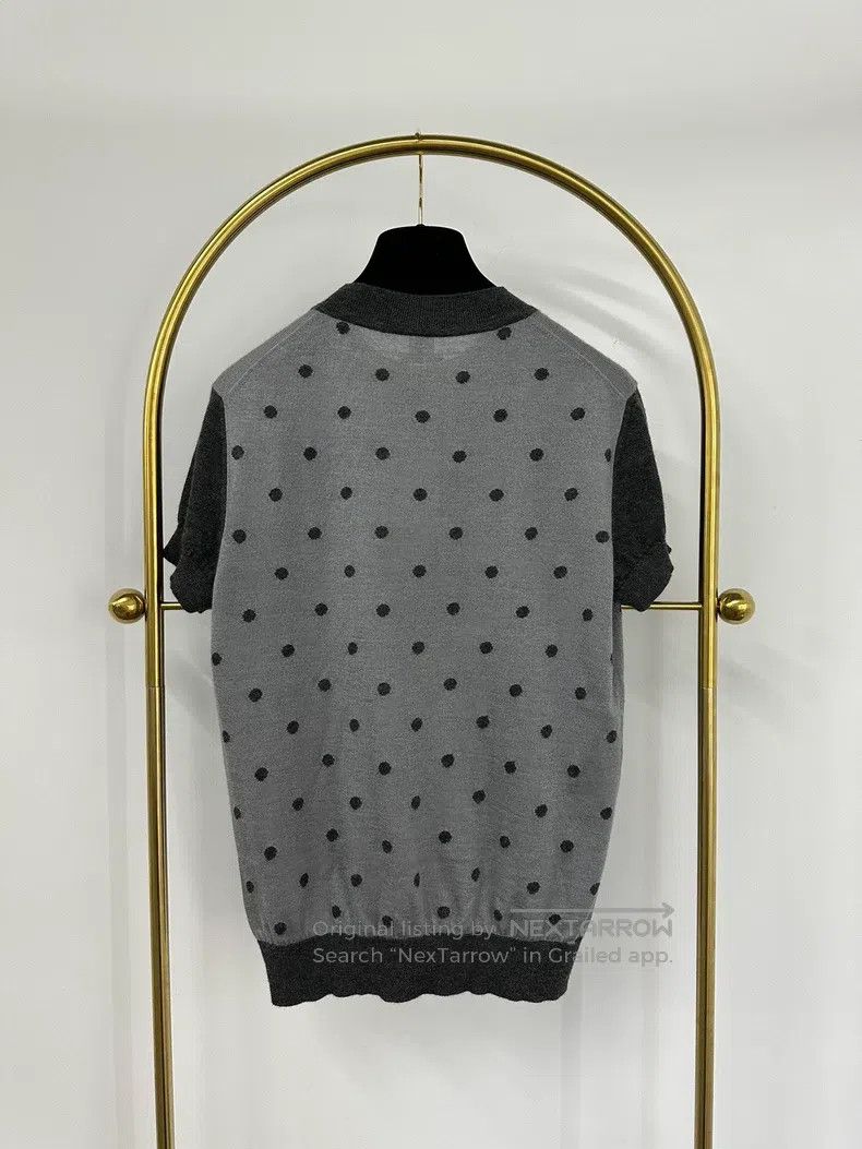 Hermes Hermes Grey Cashmere Knit Short Sleeve Size XS / US 0-2 / IT 36-38 - 2 Thumbnail