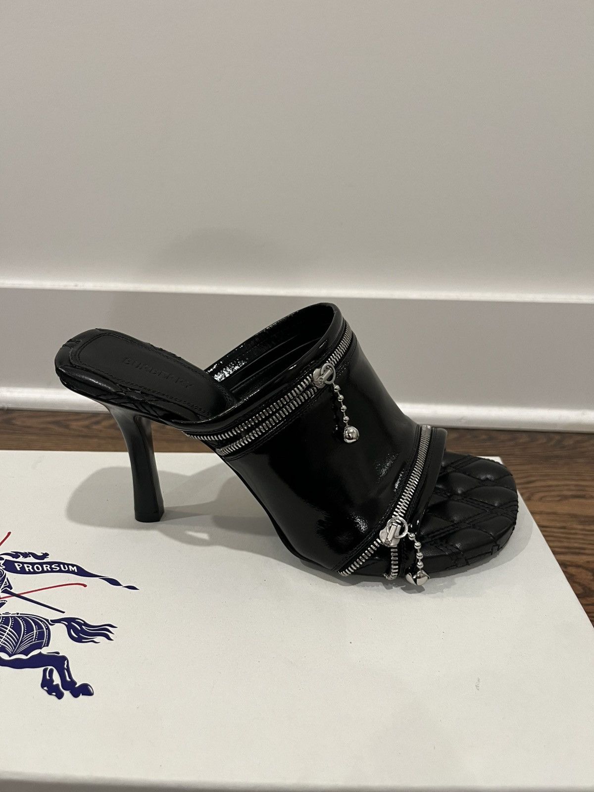 Burberry Burberry Leather Peep Sandals Size US 7 / IT 37 - 8 Thumbnail