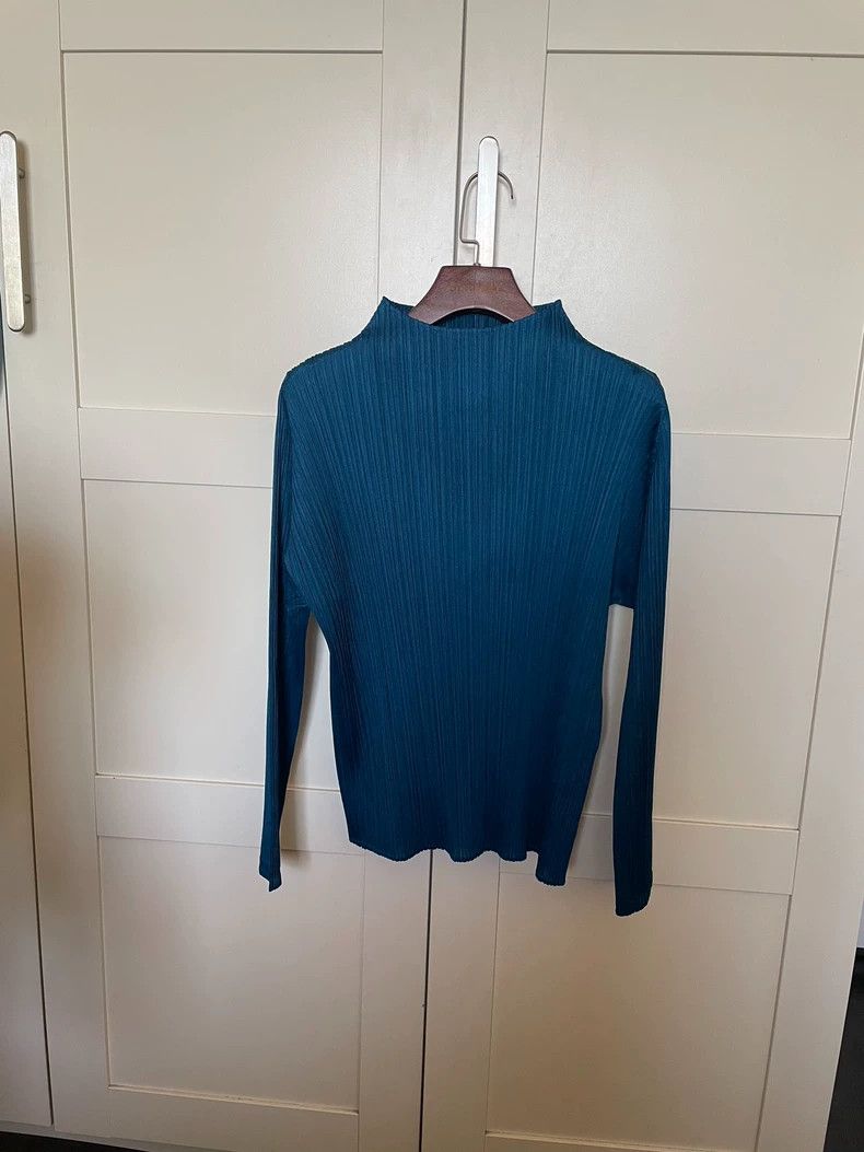 Issey Miyake Issey Miyake size:3 Blue pleated top Size XS / US 0-2 / IT 36-38 - 2 Thumbnail