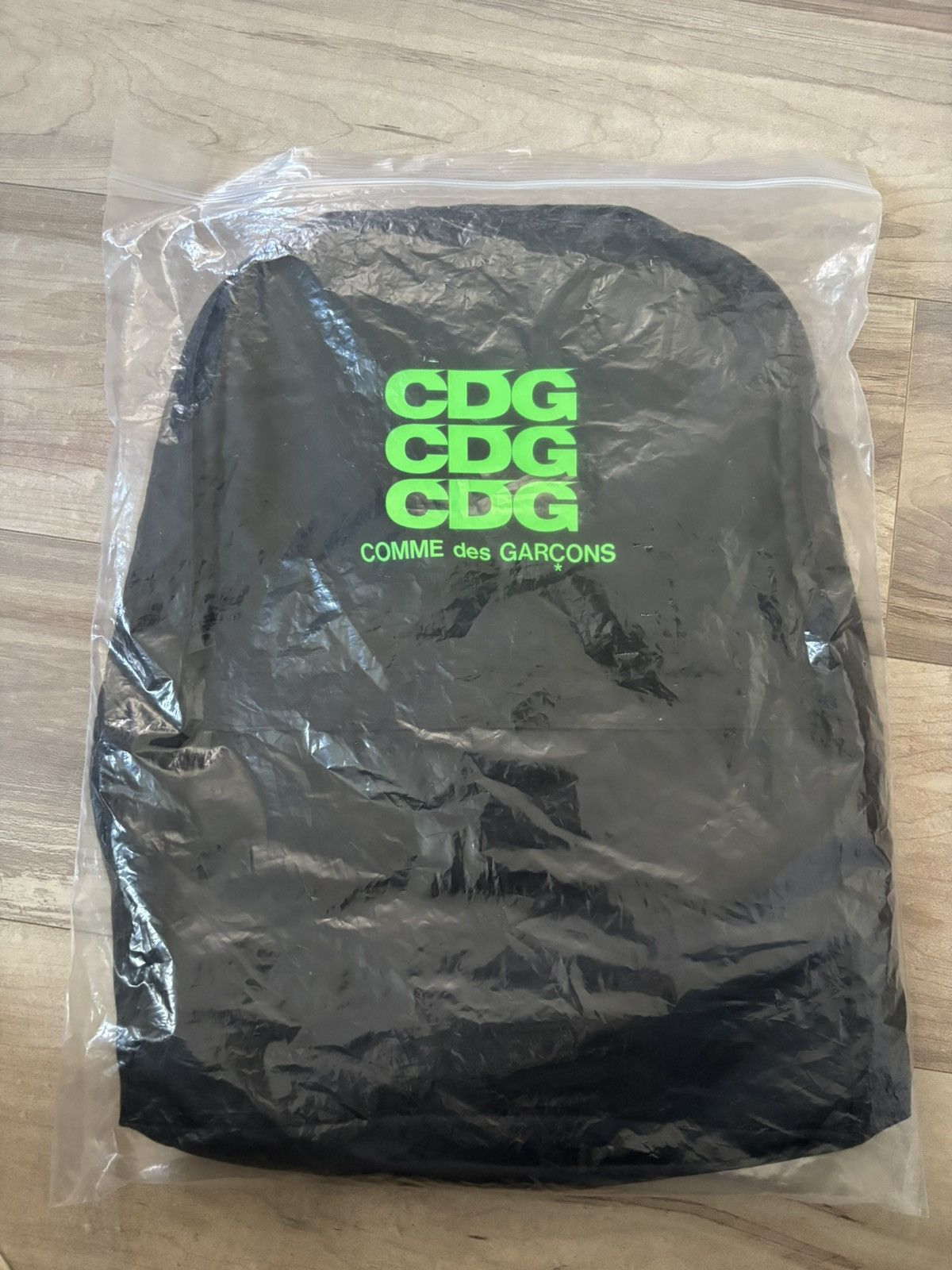 CDG by Comme des Garcons CDG BREAKING NEWS BAG Size ONE SIZE - 1 Thumbnail
